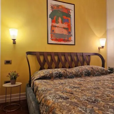 Leonardo Apartment *
